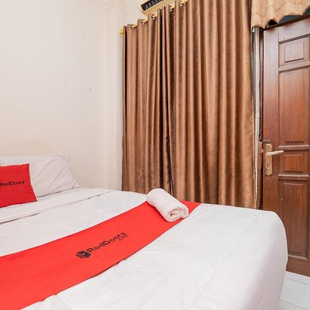 Reddoorz Plus @ Gunungsari Surabaya Kedurus Luaran gambar